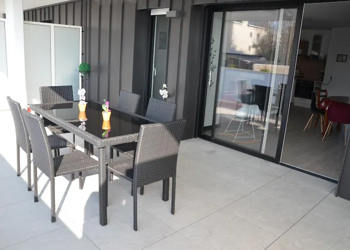 L'aigue Marine By Tah - Emplacement & Parking