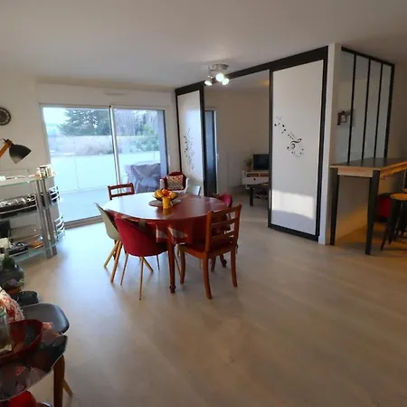 Apartment L'aigue Marine By Tranquil At Pornichet