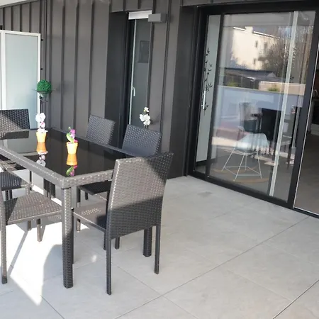 L'aigue Marine By Tah - Emplacement & Parking